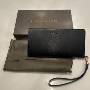 Charles & Keith Wallet/Wristlet